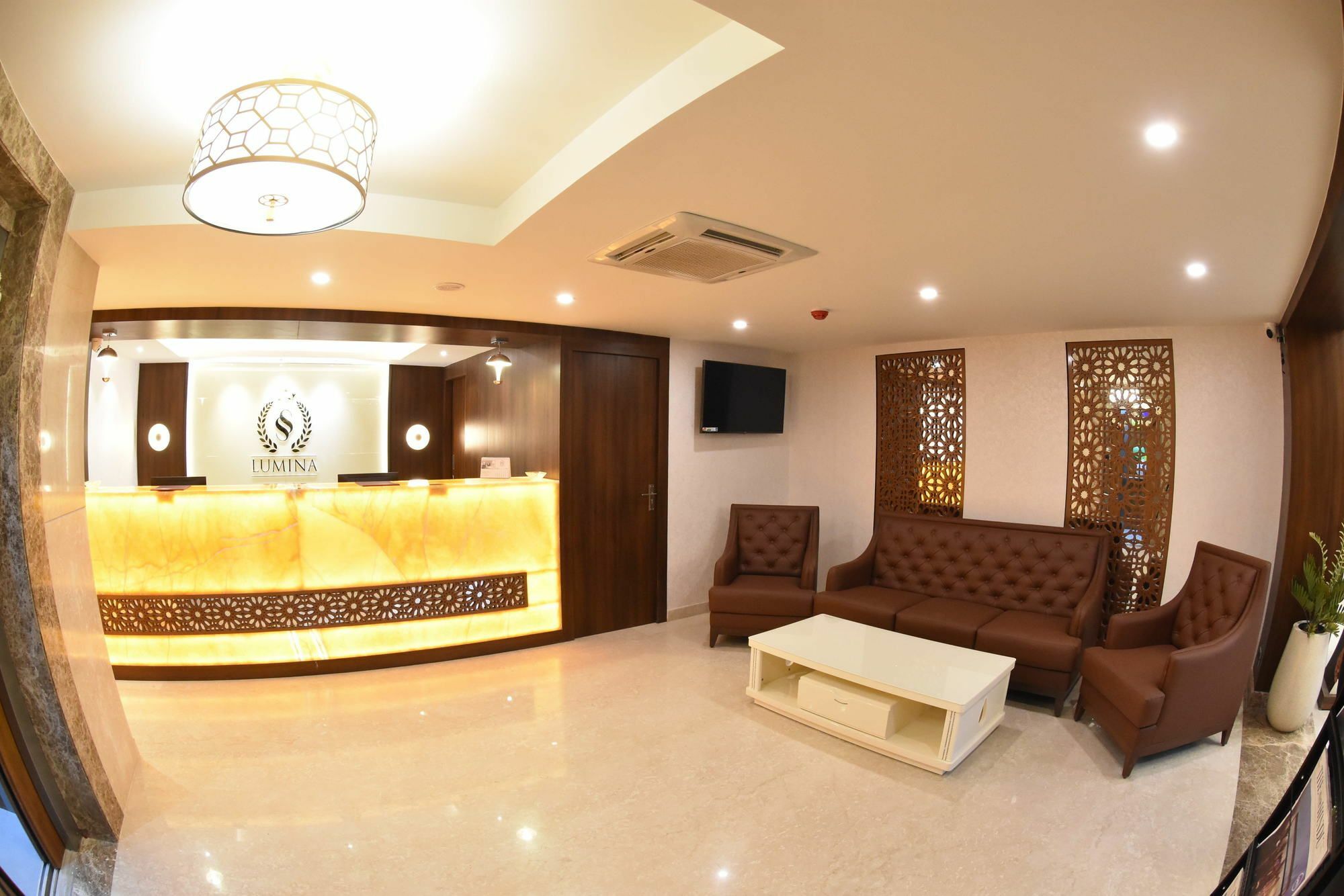 Ss Lumina Hotel Bangalore Exterior foto