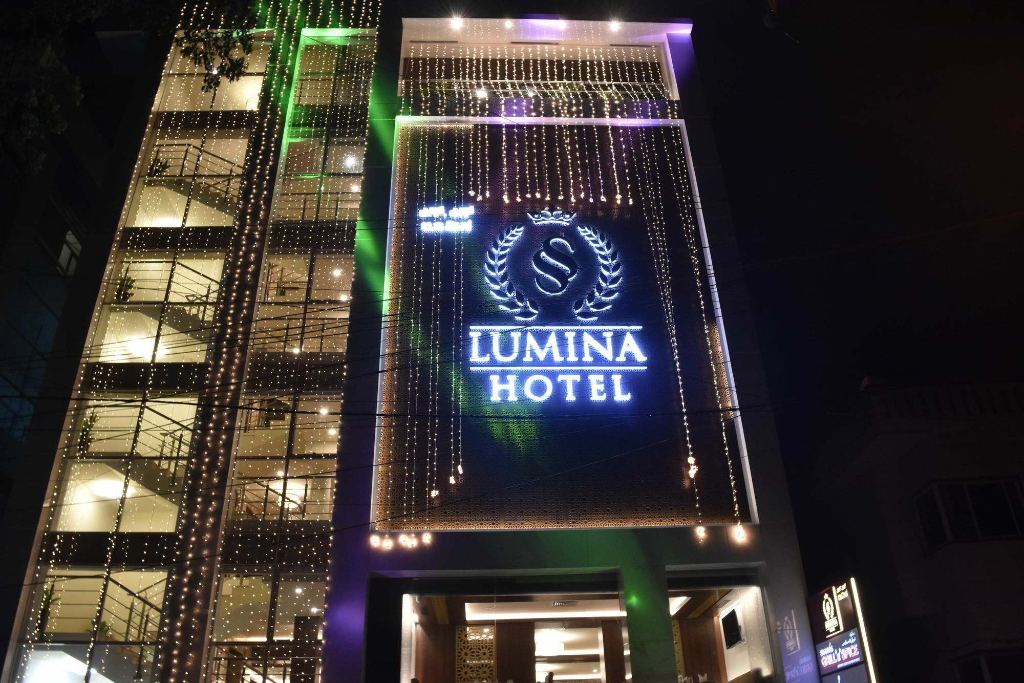 Ss Lumina Hotel Bangalore Exterior foto